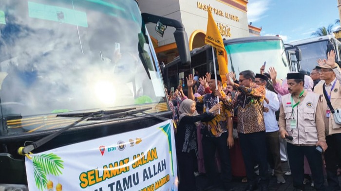 JCH Ambon Dilepas Menuju Asrama Haji Waiheru